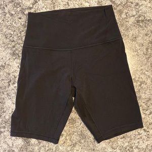 Align Shorts - 8”